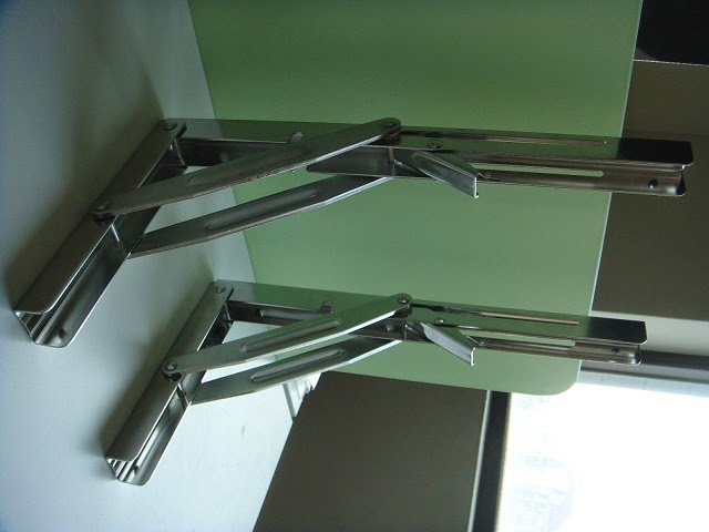 Table brackets are one of many kinds of marine hardware that can be 