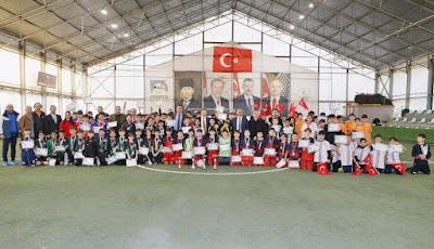 23 Nisan Futbol Turnuvası'nda Derece Alan Okullar Kutlandı