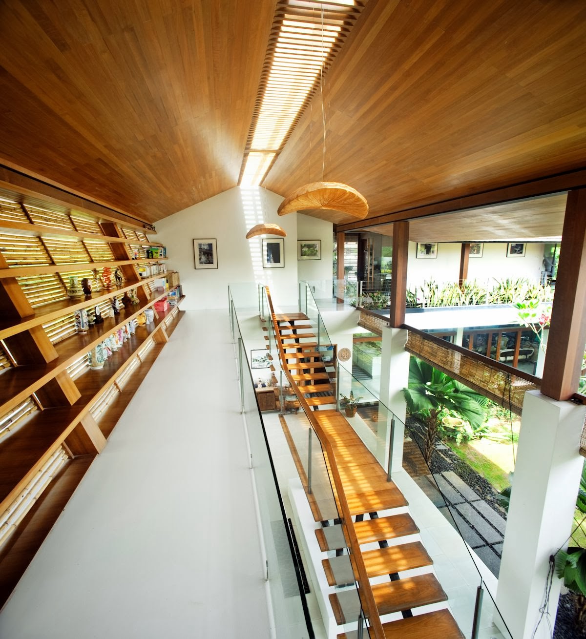 Rattan House in Singapore by Guz Architects