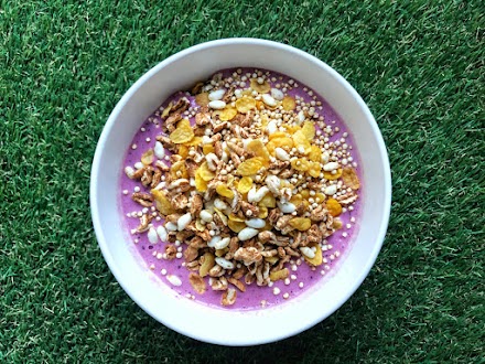 Desayuno saludable de frutas con avena y cereales inflados con MyCook One