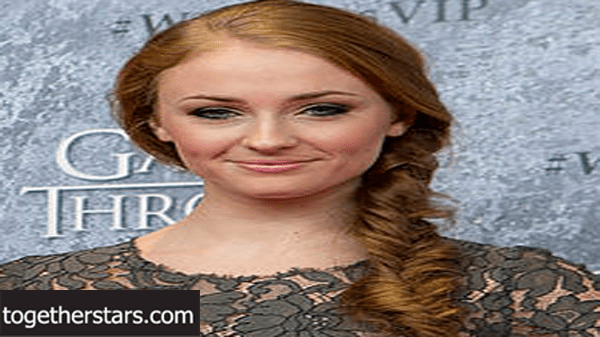 صوفي تيرنر Sophie Turner facebook إنستغرام فيس بوك twitter instagram تويتر