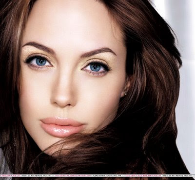 Angelina Jolie Hairstyle - Haircut