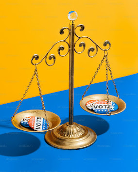 Canadian political system, U.S. political system, Parliamentary vs. presidential system, Federalism in Canada and U.S., Canadian elections vs. U.S. elections