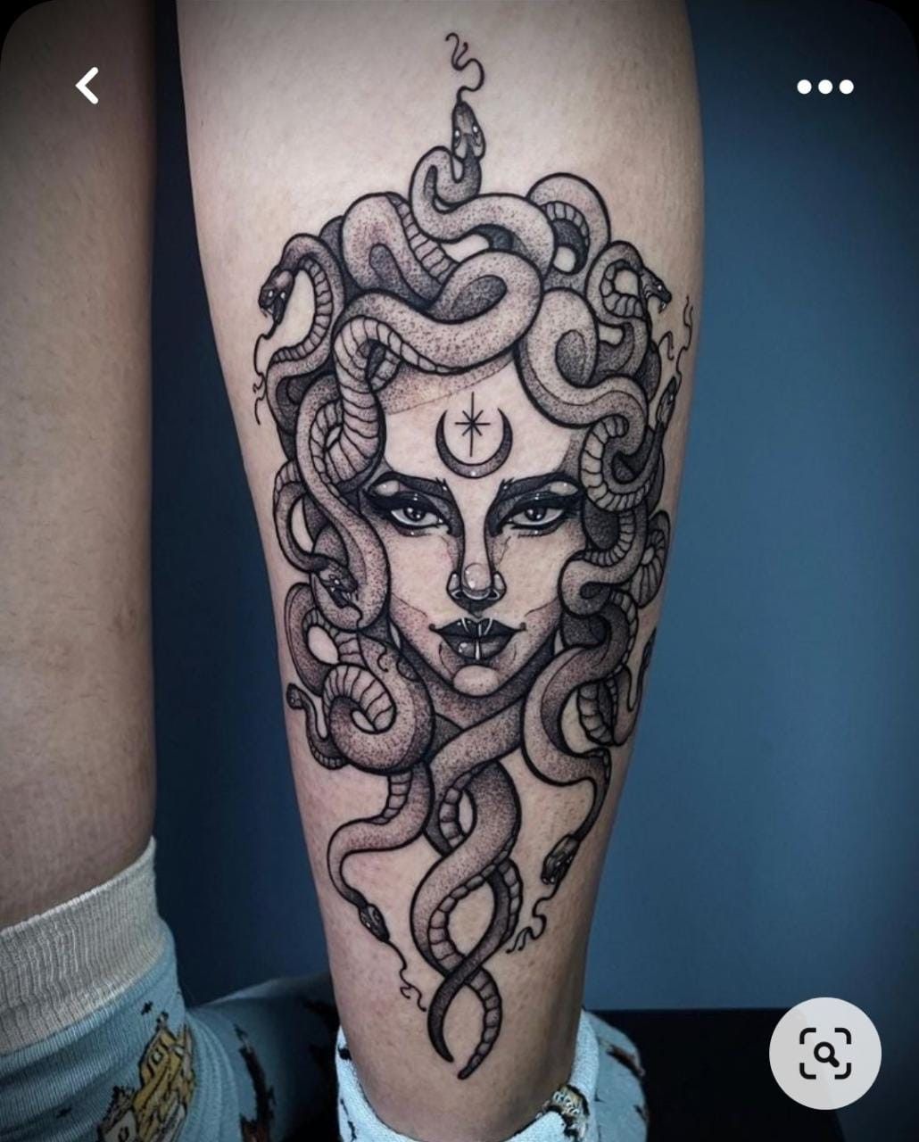 tatuagem de medusa no braço