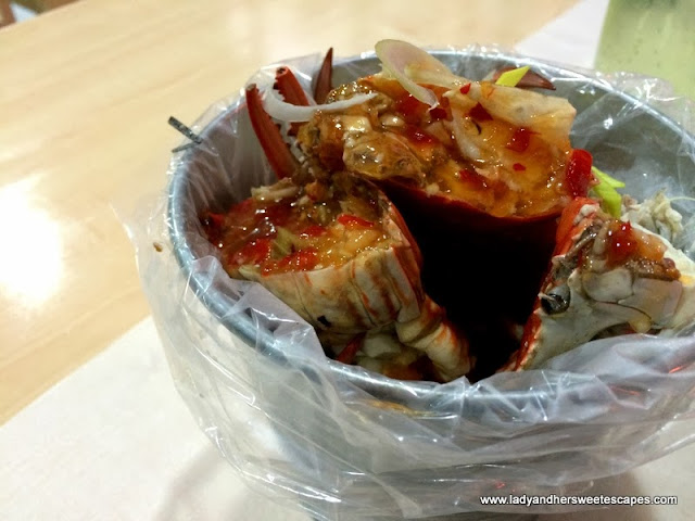 Seafood in a Bucket's crab in sweet chili sauce