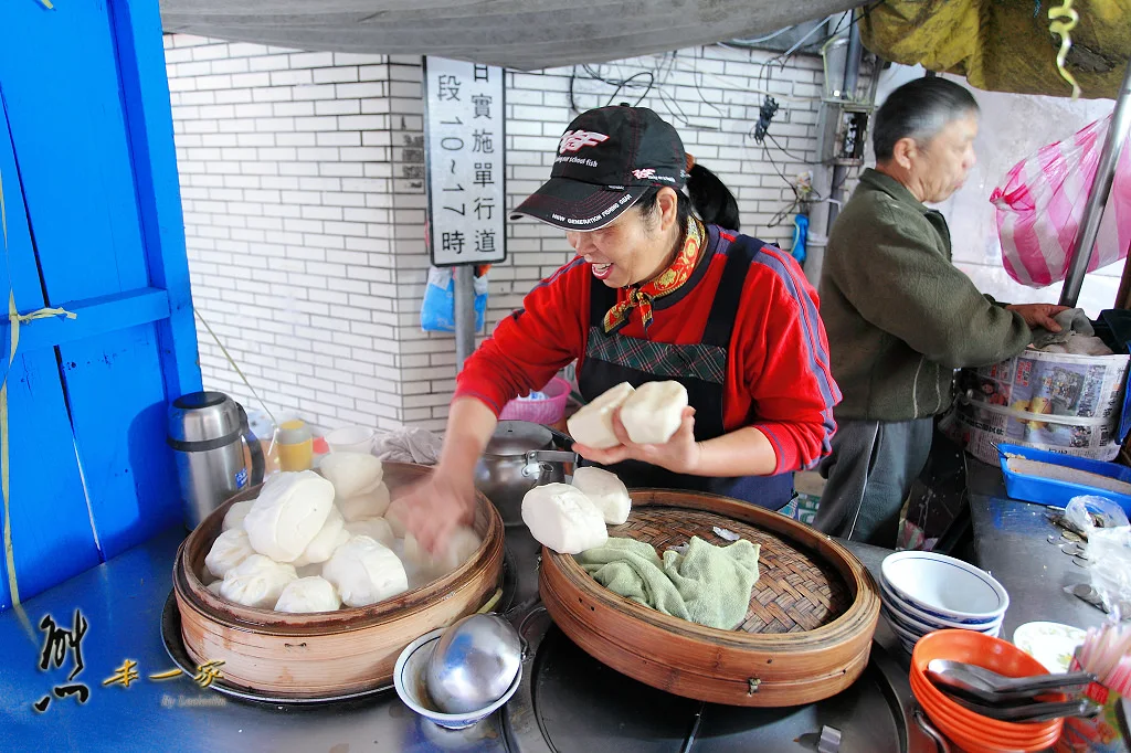 宜蘭蘇澳早餐老店 南方澳南天宮早餐 好吃古早味蛋餅 南海石頭松