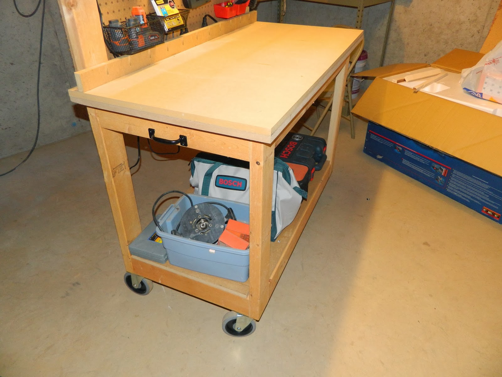 tony's handyman corner: 2x4 workbench w/ shoplight and peg