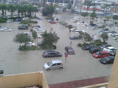 Gambar Banjir IOI Mall Di Puchong 18 Februari 2013 ~ ScaniaZ