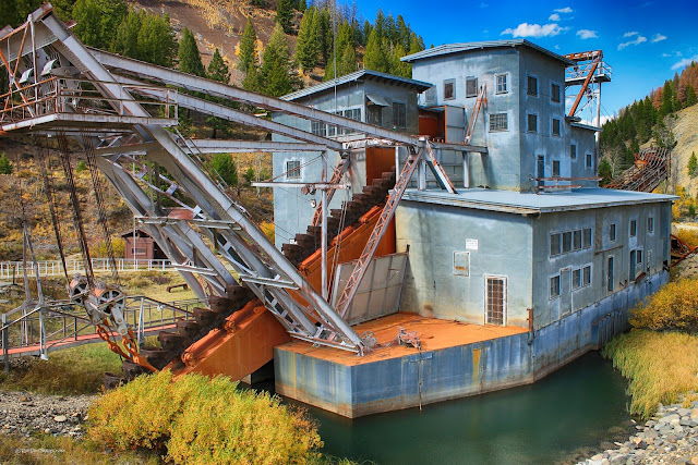 Salmon River Idaho autumn geology field trip travel copyright RocDocTravel.com