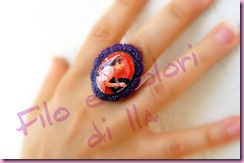 Anello-resina-POP-VINTAGE-50'S---E-ORA-MUSICA!-indossato