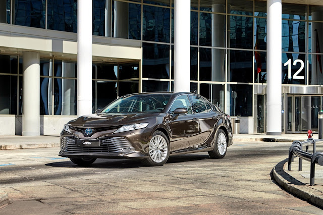 toyota-camry-hybrid