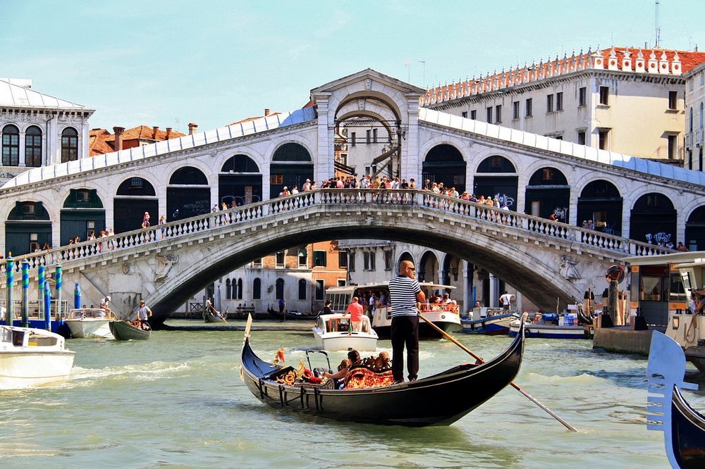 rialto-bridge-4