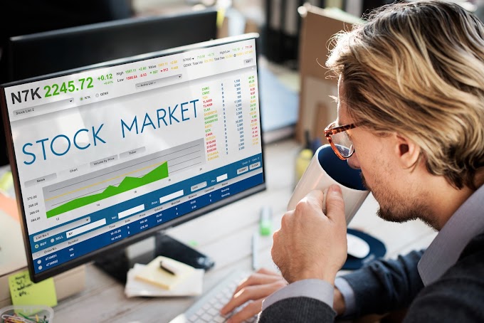 Choosing the Right Chart: Daily Stock Market Tracking Made Easy