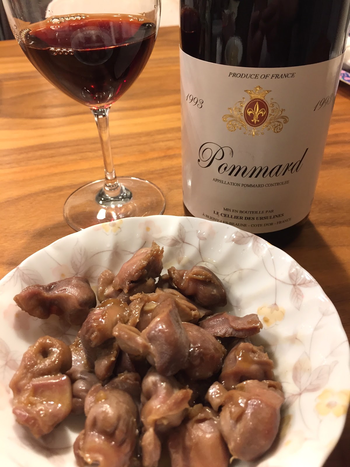 なるか セリエ デ ウルシュリーヌのポマール 砂肝の煮付け 鳥ハツの串焼き なるか セリエ デ ウルシュリーヌのポマール 砂肝の煮付け 鳥ハツの串焼き