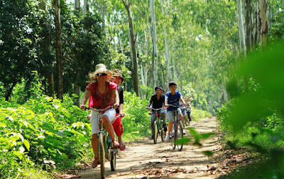 dã ngoại cùng bạn bè