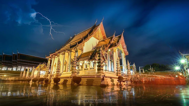 Awesome Asanha Bucha Festival at Wat Suthat Thep Wararam, Thailand,things to do in bangkok,bangkok travel tips blog advisory packages deals guide,bangkok attractions map top 10 for adults kid blog 2016 tours shopping,bangkok tourism shopping,bangkok shopping places destinations things,visit bangkok shopping,bangkok shopping things to buy,bangkok destinations to visit,destinations bangkok airport airways,bangkok air destinations,bangkok travel destinations,bangkok holiday destinations,bangkok honeymoon destinations,bangkok train destinations