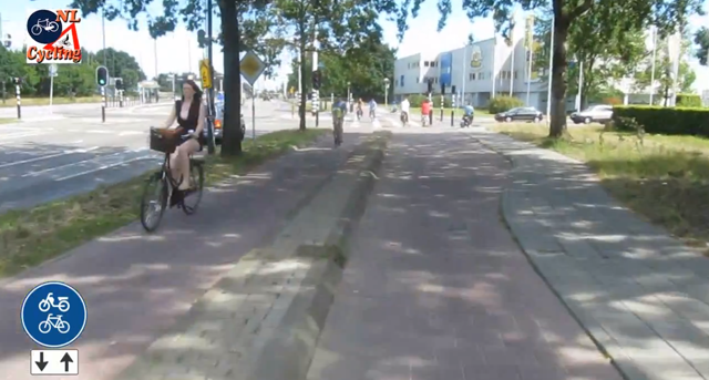 Um 'rolê' por uma ciclovia na Holanda