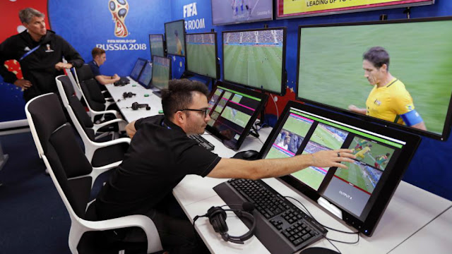  كل ما تحتاج معرفته عن تقنية "حكم الفيديو المساعد" VAR فى كأس العالم 