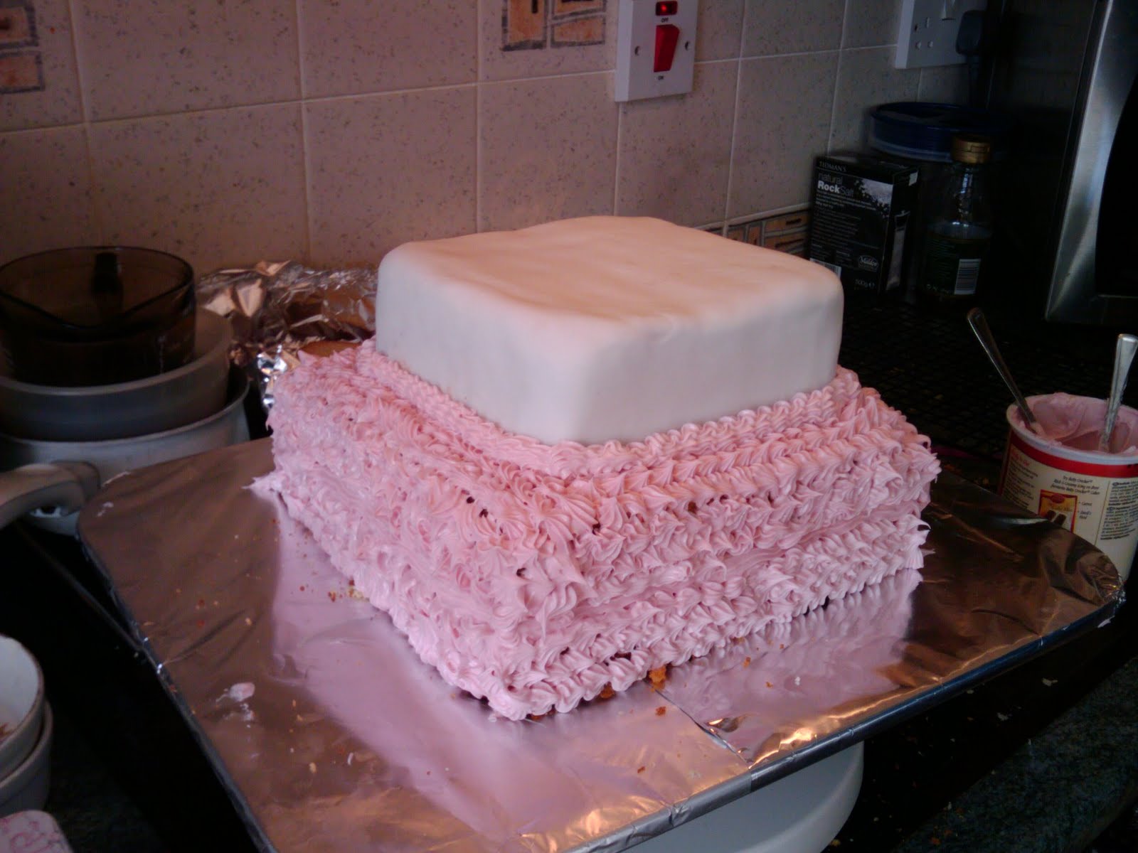 cool easy birthday cake pinkpinkpinkpinkpink