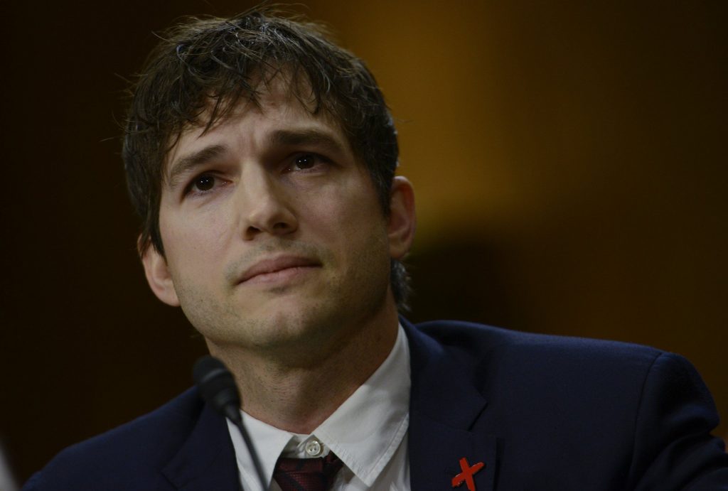 Ashton Kutcher Makes Powerful Speech On Fighting Child Abuse (Video)