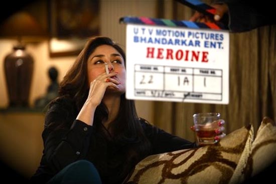 Kareena smoking and drinking in new movie - (3) - Kareena kapoor Heroine movie LAtest pics