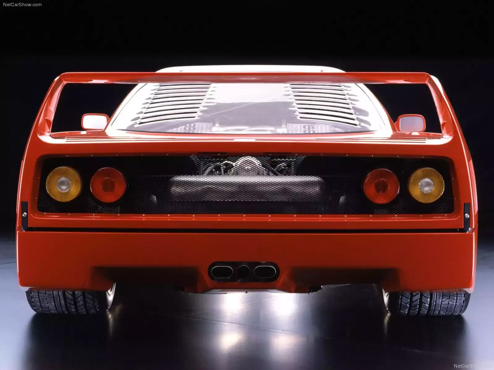 Hình ảnh siêu xe Ferrari F40 1987 & nội ngoại thất