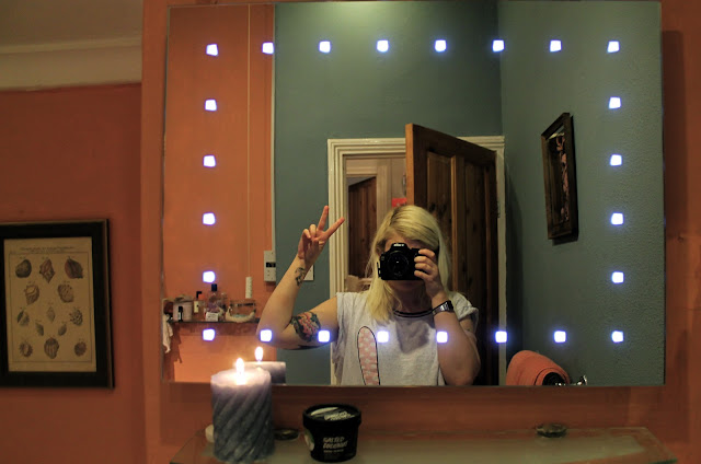 bathroom mirror with lights