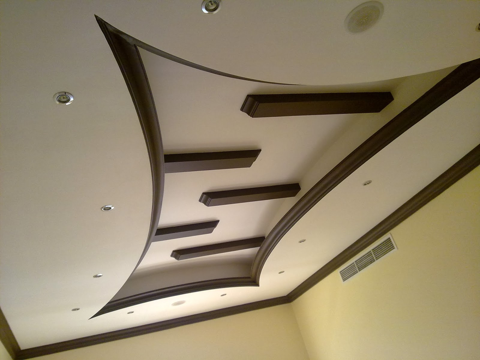 Best Modern False ceiling designs for living room interior designs ...