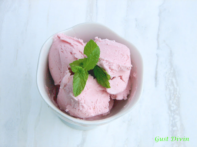 strawberry ice cream