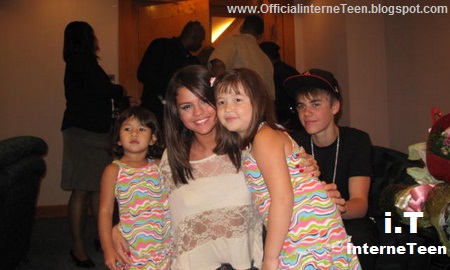 selena gomez and justin bieber in kl. justin bieber in kl 2011.