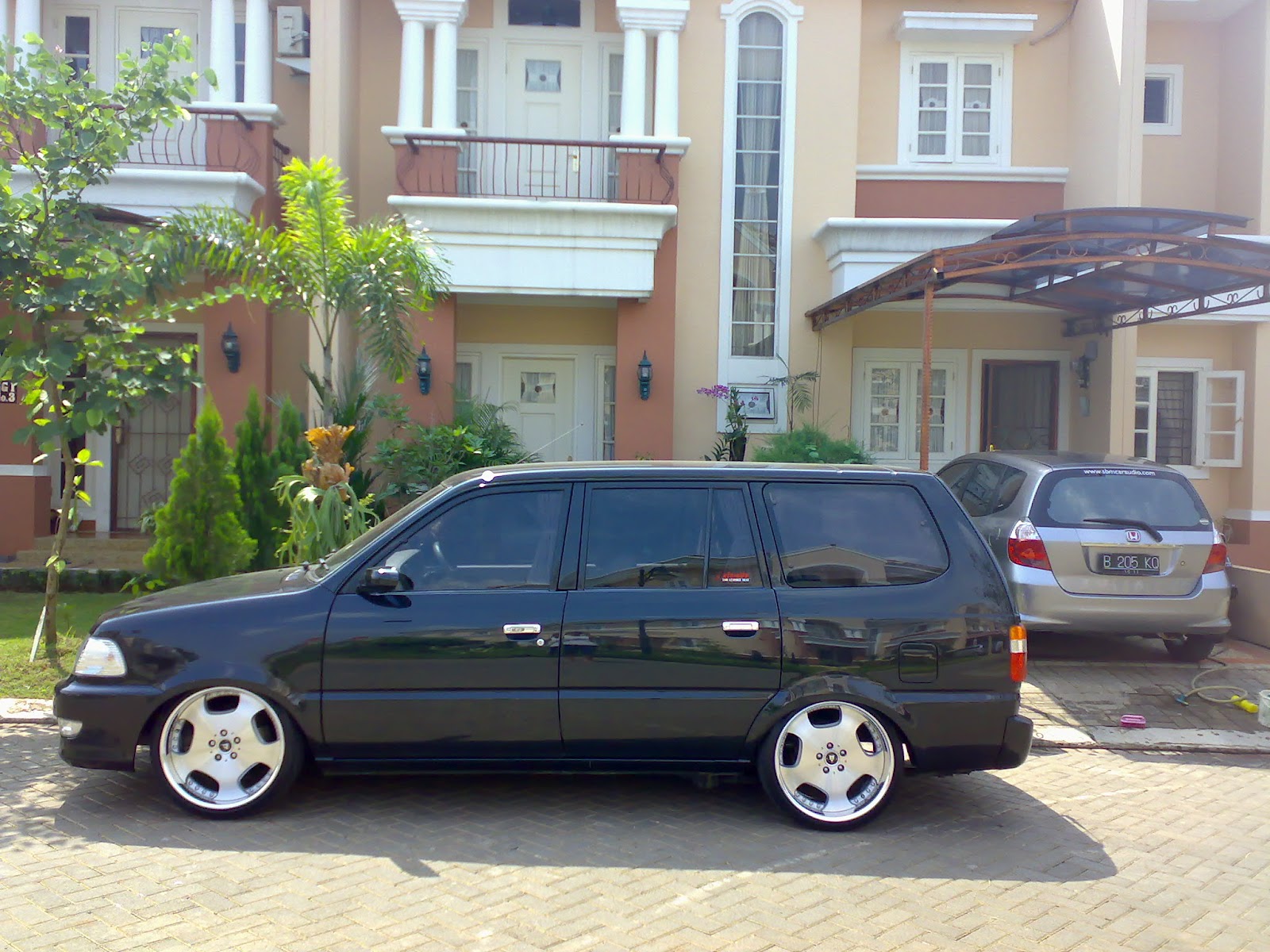 Kumpulan Modifikasi Mobil Kijang Lgx 2004 Modifikasimania