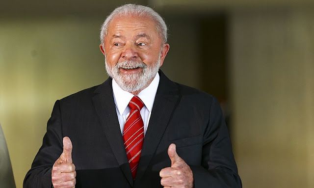 Lula cobra imposto de evangélicos Bolsonaro fica nervoso e Malafaia Chora