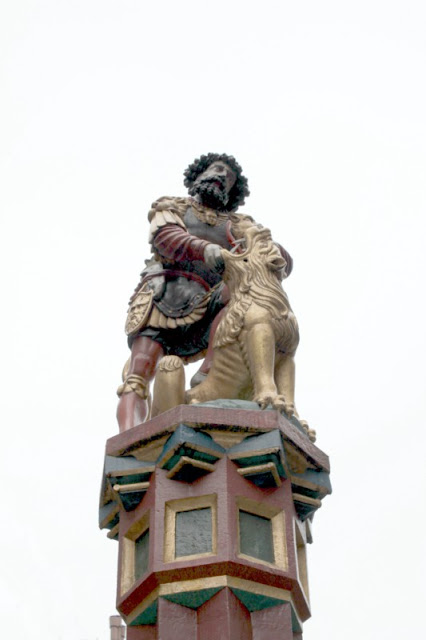 Berna-Statua