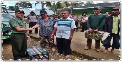 Dandim 0305/Pasaman Serahkan Bantuan Jenset Ke Dusun Rojang Situak Barat
