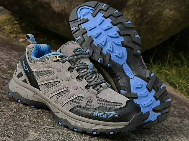 Sepatu hiking