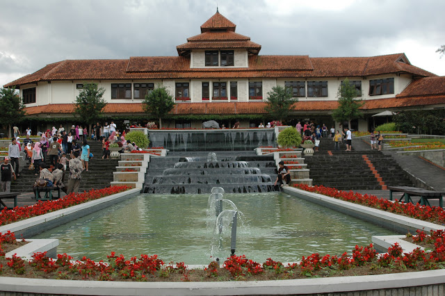 taman bunga nusantara