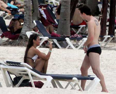More pictures of Messi and Antonella in Cancun