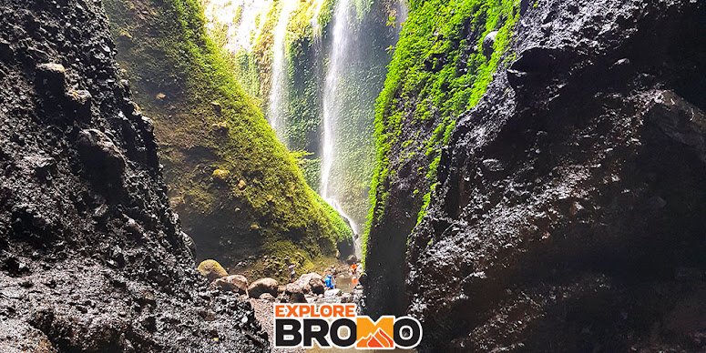 paket open trip kawah bromo dan air terjun madakaripura probolinggo