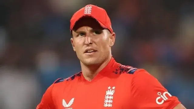 Brydon Carse trending news 2025: England fast bowler latest performance and biography in Hindi