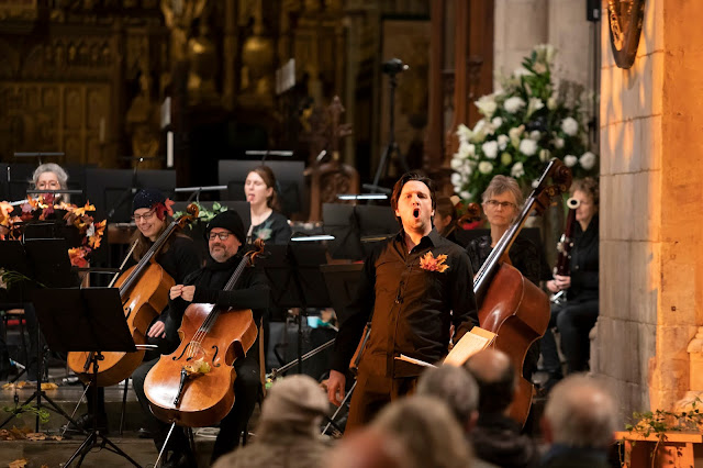 Frances-Hoad: Scenes from the Wild - William Morgan, City of London Sinfonia, Geoffrey Paterson at Southwark Cathedral (Photo Nick Rutter for Apple and Biscuit Recordings)