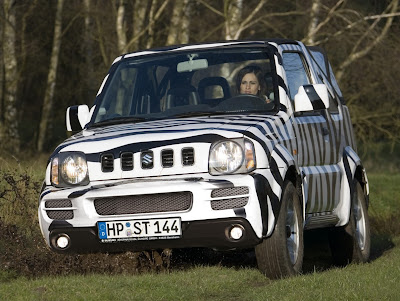 Carscoop JimnySE 200 Suzuki Jimny Cabrio "Daktari" & "Camouflage"