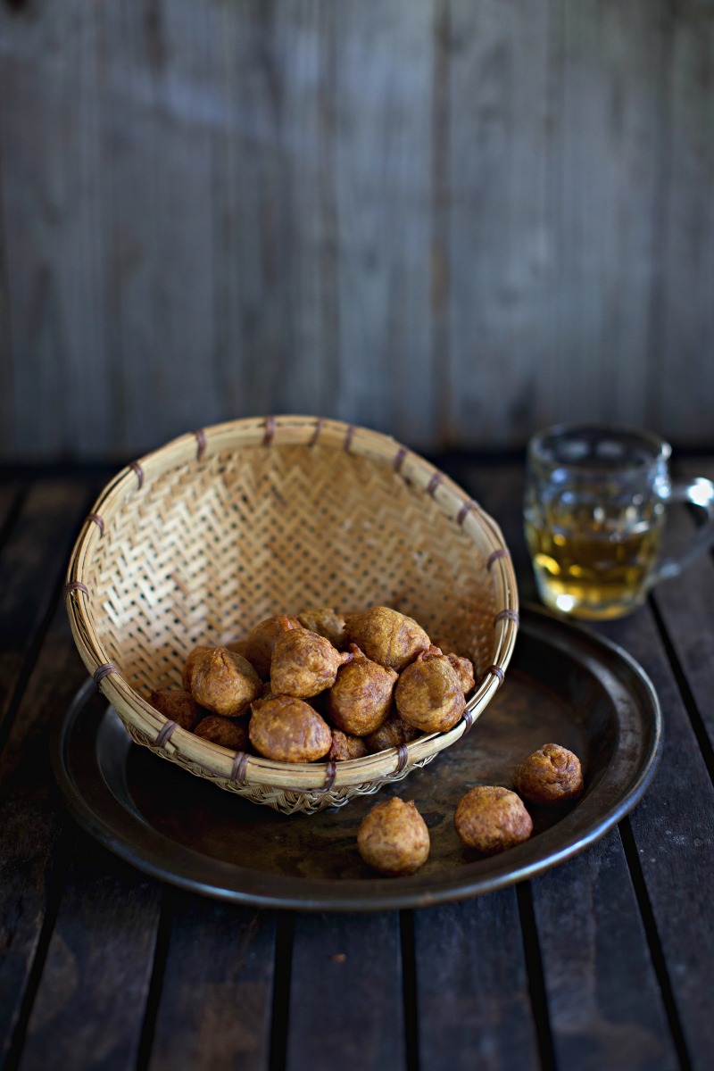 Cucur Pisang - masam manis