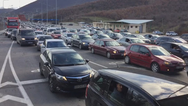 Over 5 thousand citizens of Kosovo flock to Albania, long queues at the border due to COVID-19 measures