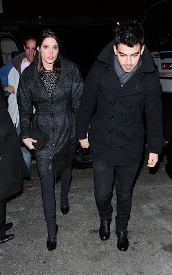  Joe Jonas and Ashley Greene on Big Apple Lovin'