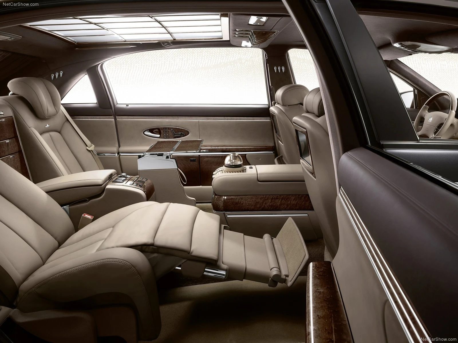 Hình ảnh xe sang Maybach 62 S 2011 & nội ngoại thất