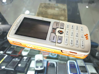 Hape Jadul Sony Ericsson W800 W800i Walkman Phone Mulus Normal