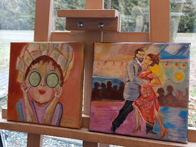 Zdjęcie obrazów przedstawiających tańczącą parę oraz kobietę z turbanem na głowie oraz ogórkami na oczach