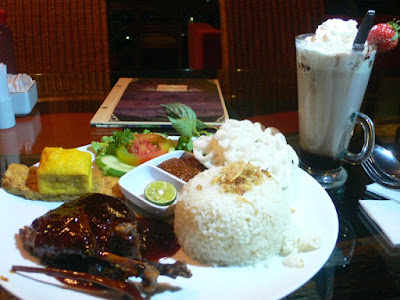 Kuliner Indonesia - Lisung Cafe