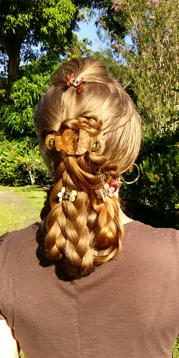 Braids in the early morning sunshine 