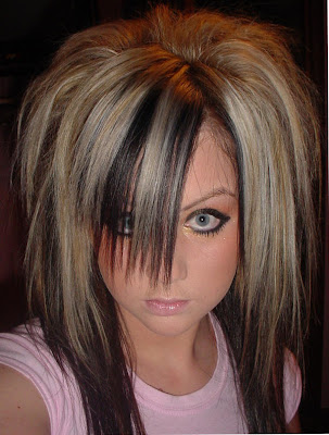 Black and Blonde Scene Hair 